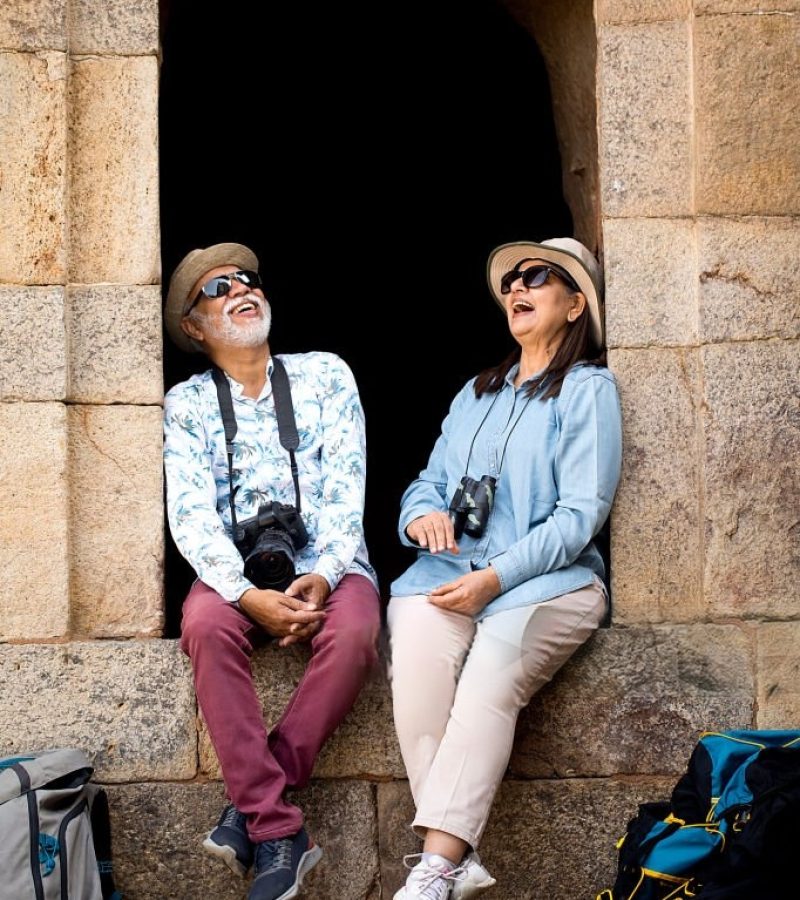 old tourists thathwmasi